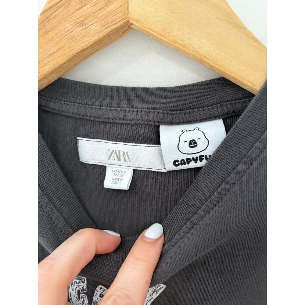 Zara Girl's Capybara Capy-Bakery Graphic Tee Size 6-7 - Picture 3 of 4